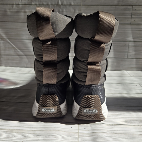 SOREL Out and About Puffy Mid Snow Boots - Picture 2 of 7